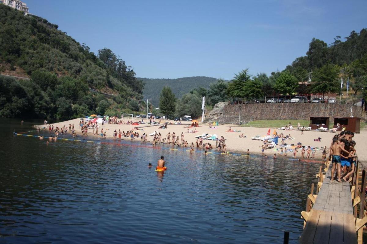 Moradia Lili Villa Ronqueira Dış mekan fotoğraf